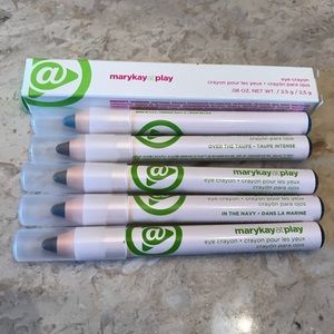 4 Eye Crayons! Only two colors left!!